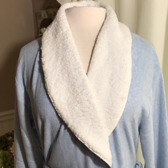 NWT POWDER BLUE ROBE SHAWL COLLAR TIE BELT. SMALL - Picture 2 of 8